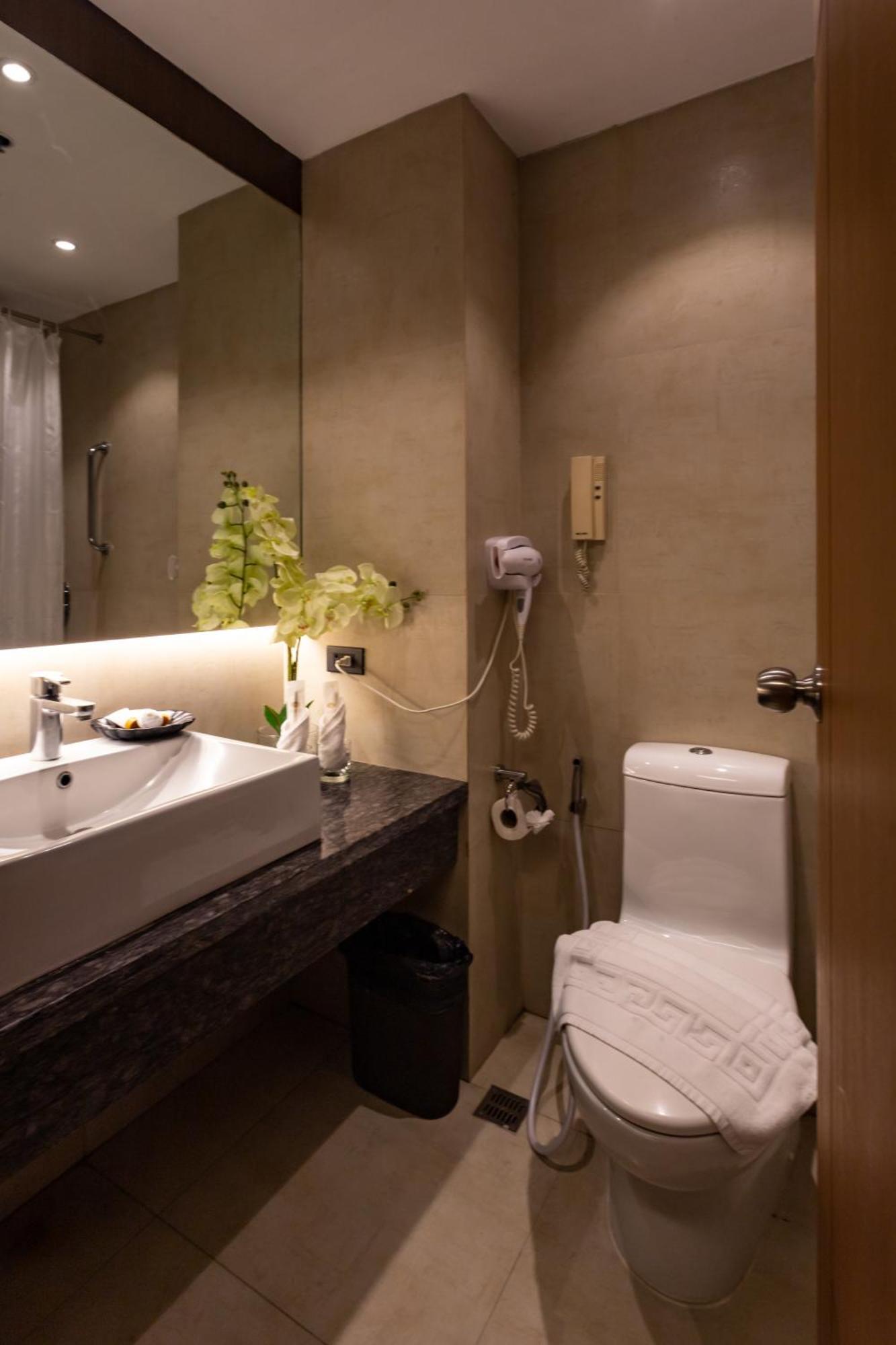 Splendido Hotel Tagaytay City Esterno foto