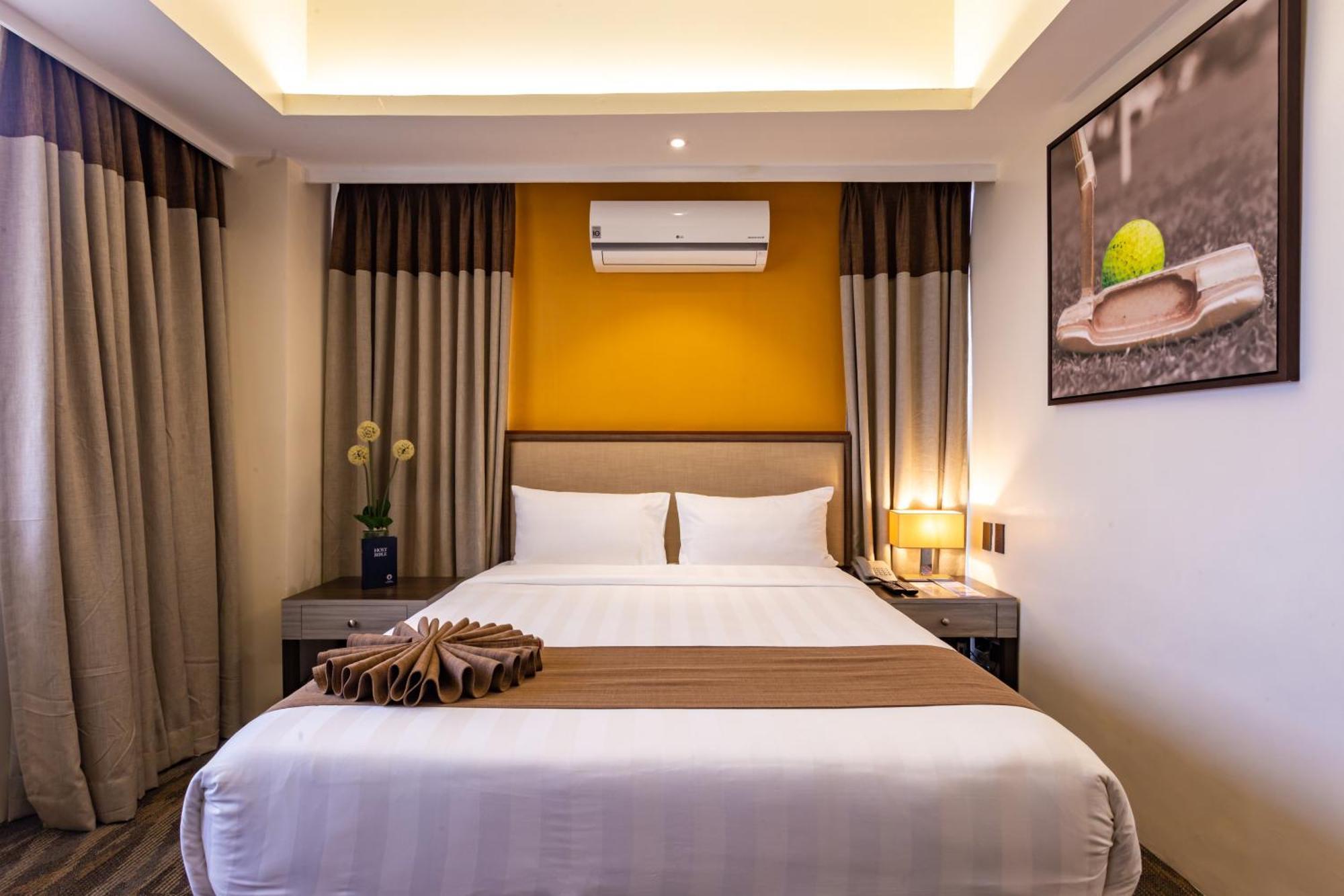 Splendido Hotel Tagaytay City Esterno foto