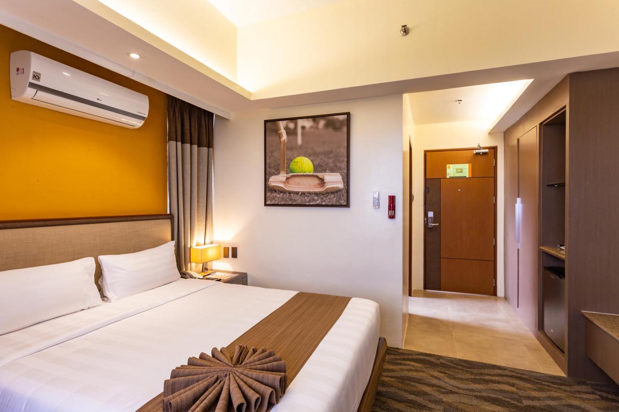 Splendido Hotel Tagaytay City Esterno foto