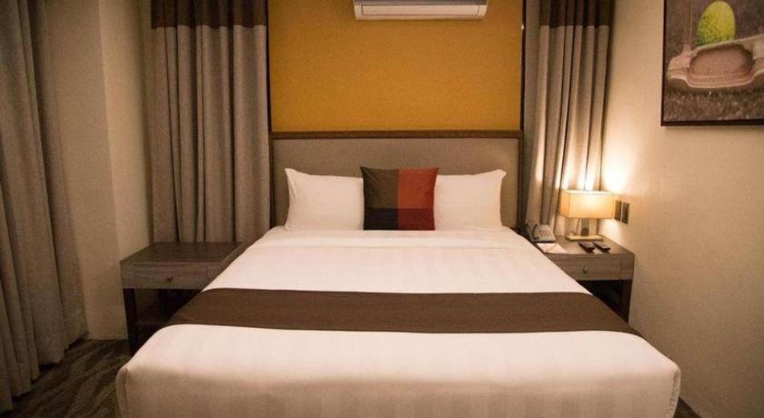 Splendido Hotel Tagaytay City Esterno foto