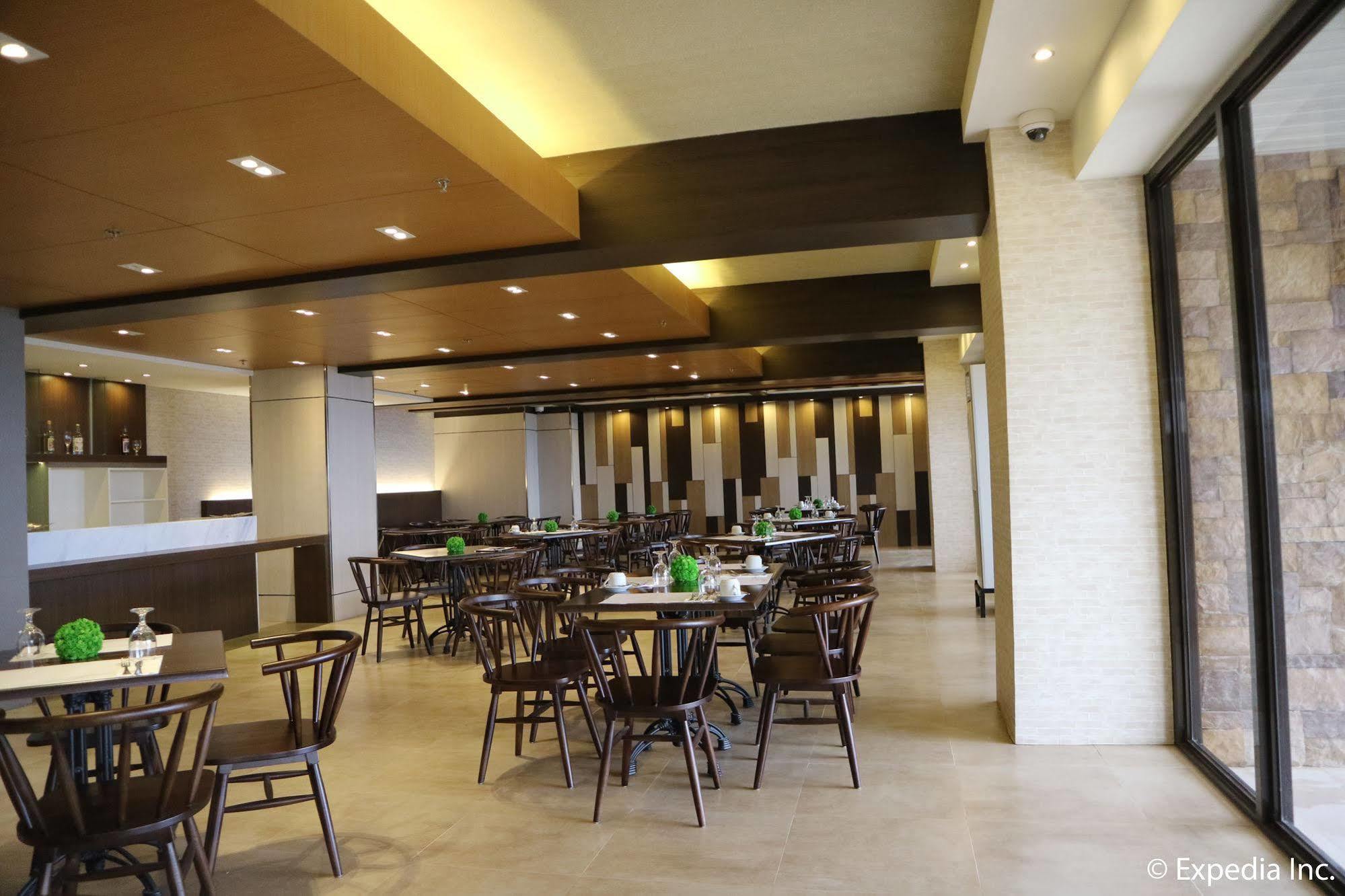 Splendido Hotel Tagaytay City Esterno foto